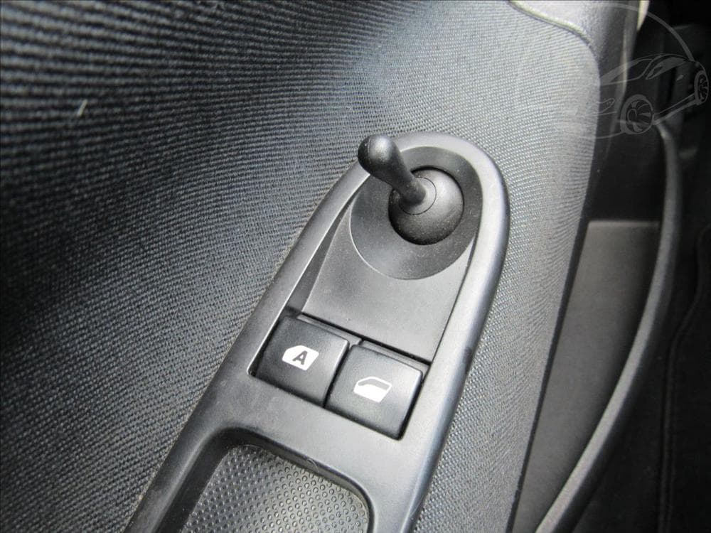 2006 Peugeot 207 - 20