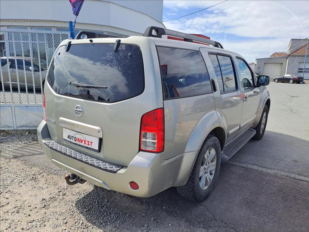 2010 Nissan PATHFINDER - 3