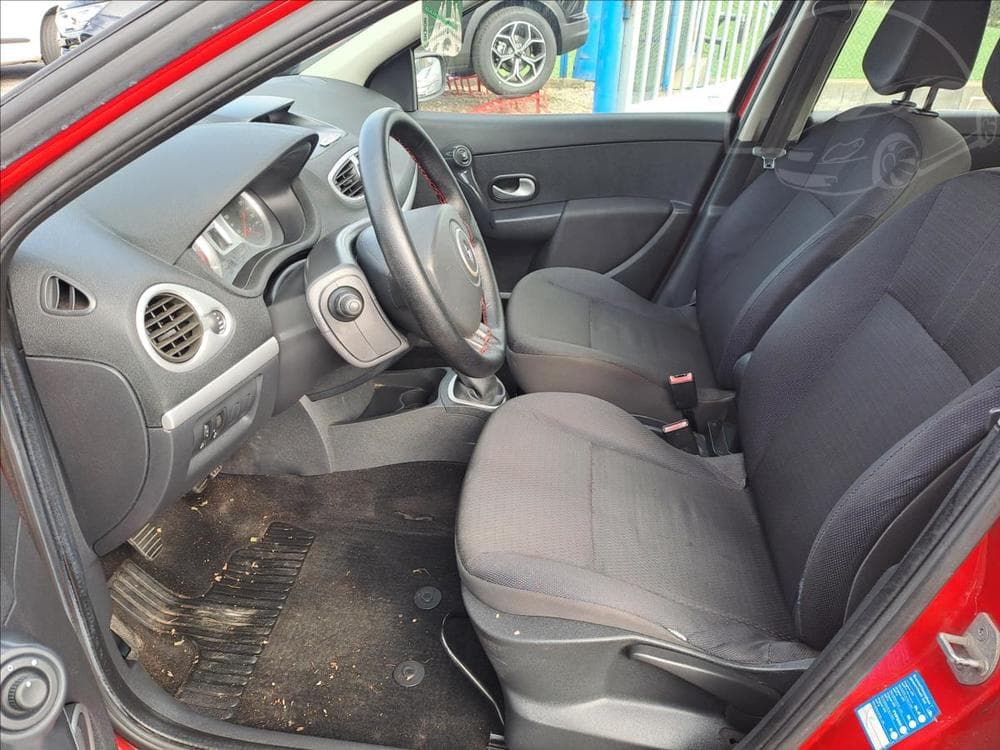 2008 Renault Clio - 9