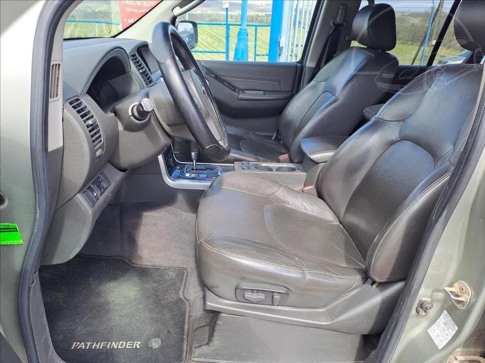 2010 Nissan PATHFINDER - 5