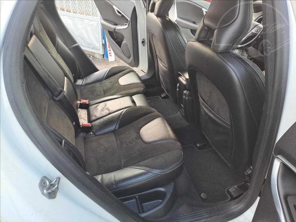 2014 Volvo V40 - 7