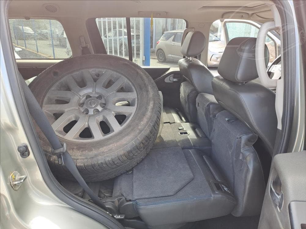 2010 Nissan PATHFINDER - 8