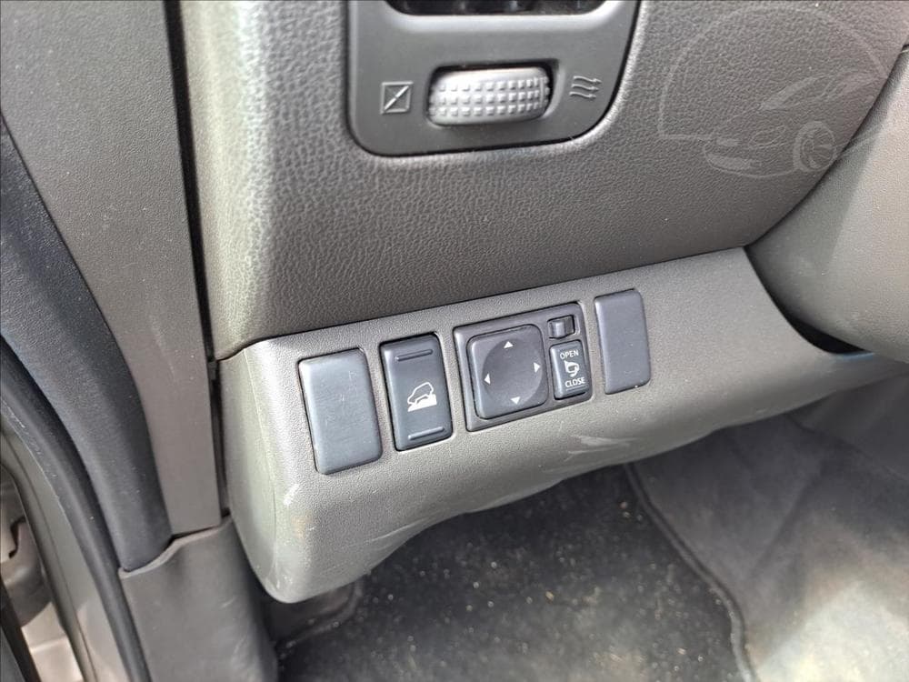2010 Nissan PATHFINDER - 12