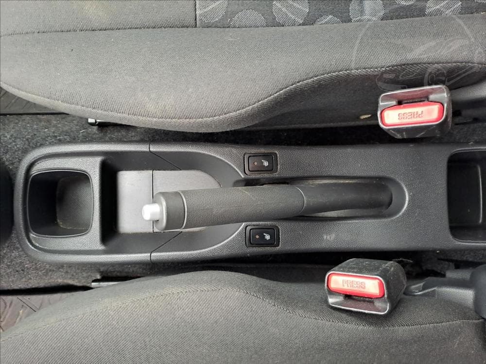2010 Suzuki SPLASH - 13