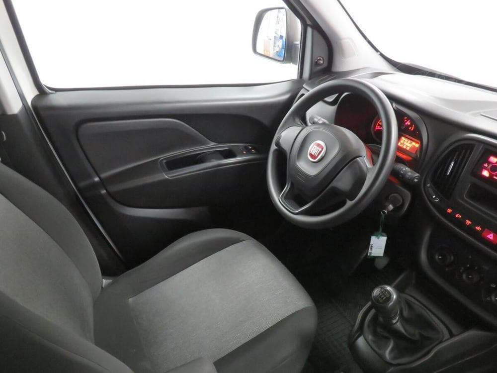 2021 Fiat DOBLO - 12