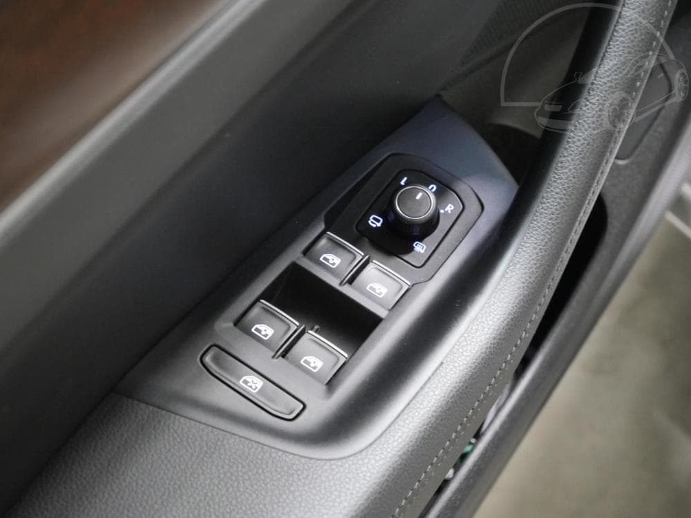 2016 Volkswagen PASSAT - 12
