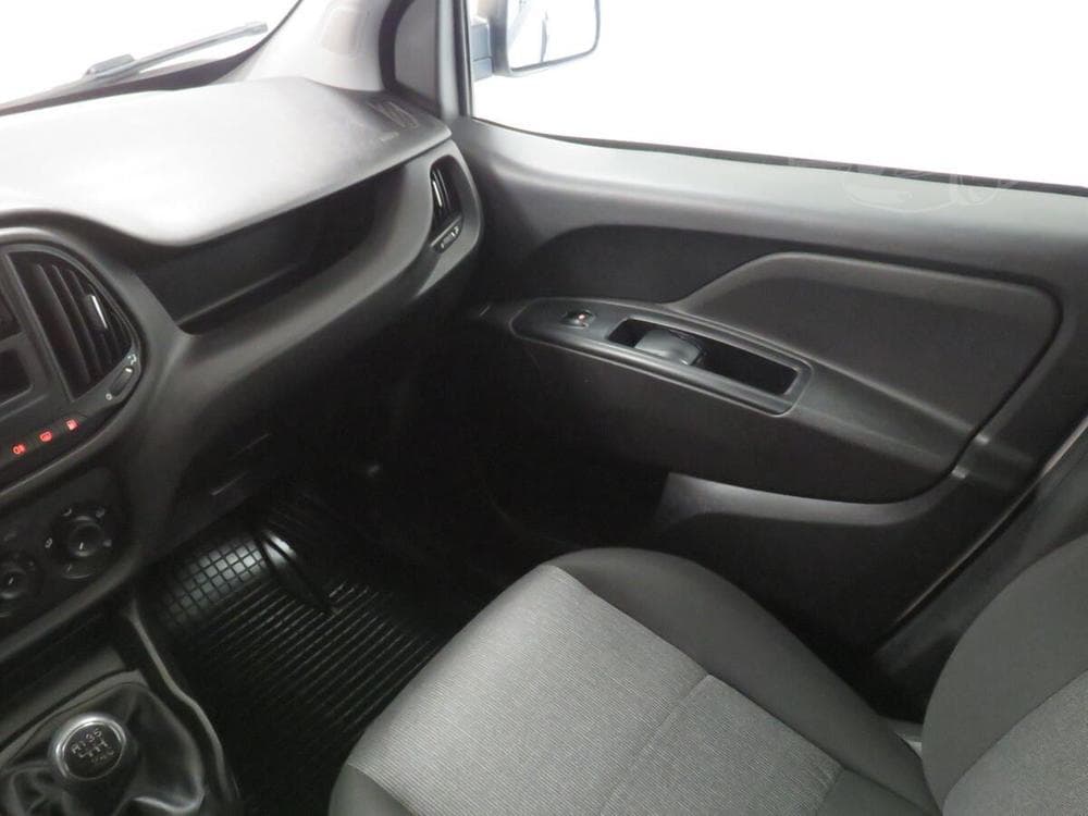 2021 Fiat DOBLO - 13