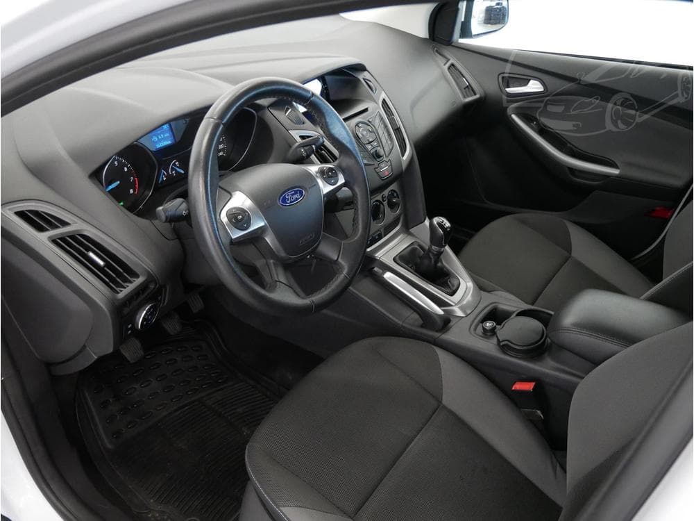 2012 Ford FOCUS - 14