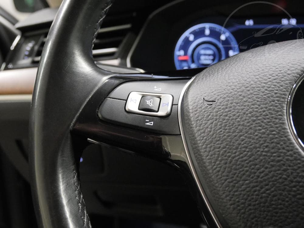 2016 Volkswagen PASSAT - 20