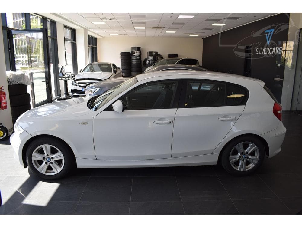2010 BMW 1-SERIES - 5