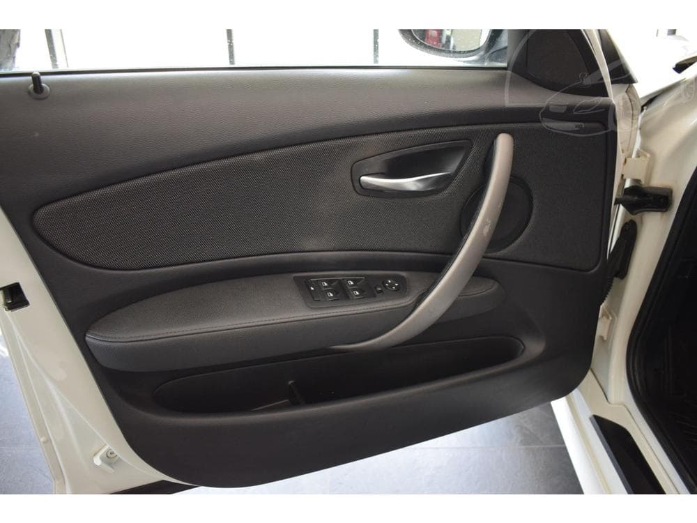 2010 BMW 1-SERIES - 21