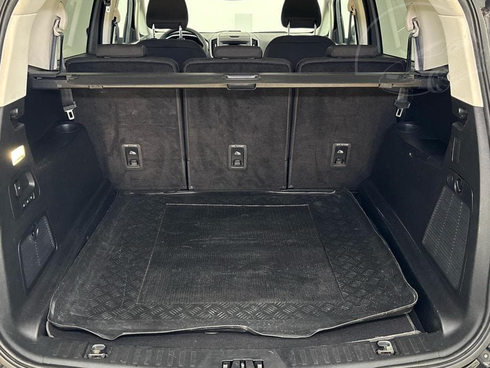 2016 Ford S-Max - 19