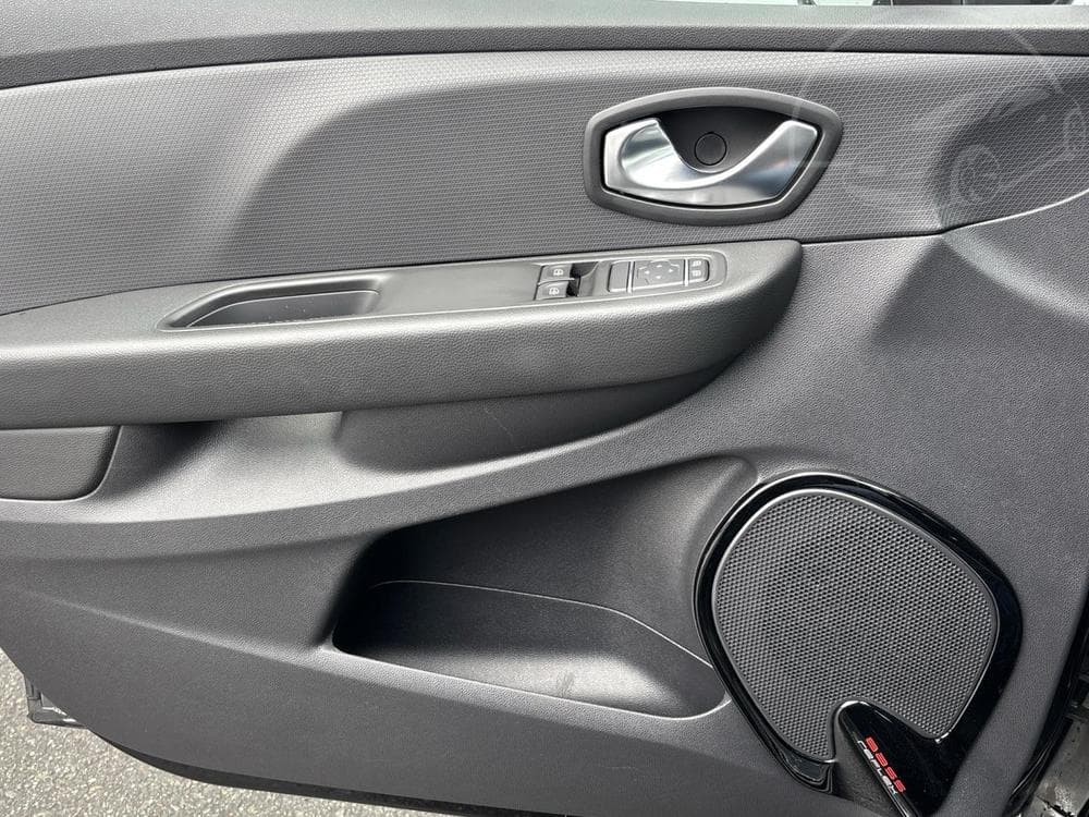 2020 Renault Clio - 13