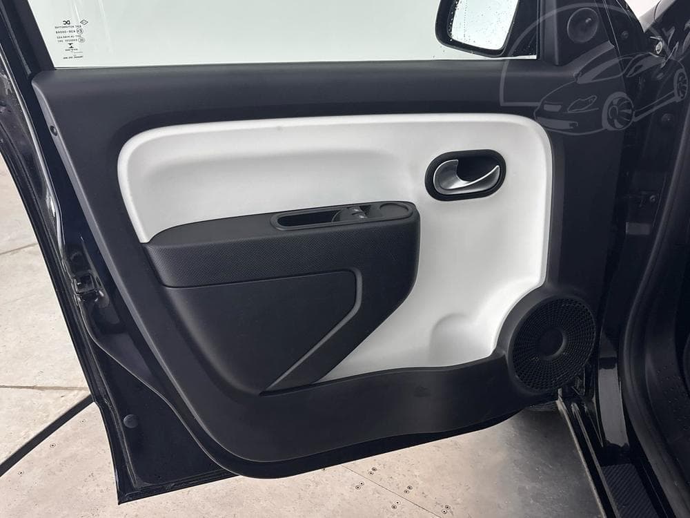 2017 Renault Twingo - 13