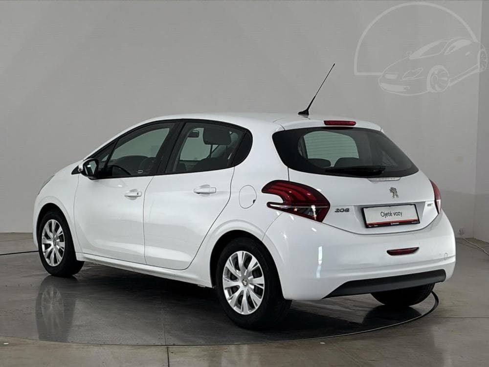 2017 Peugeot 208 - 15