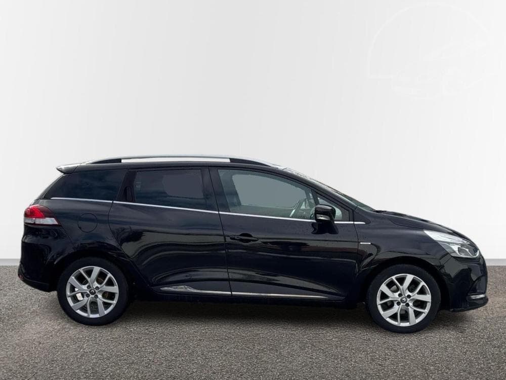 2020 Renault Clio - 16