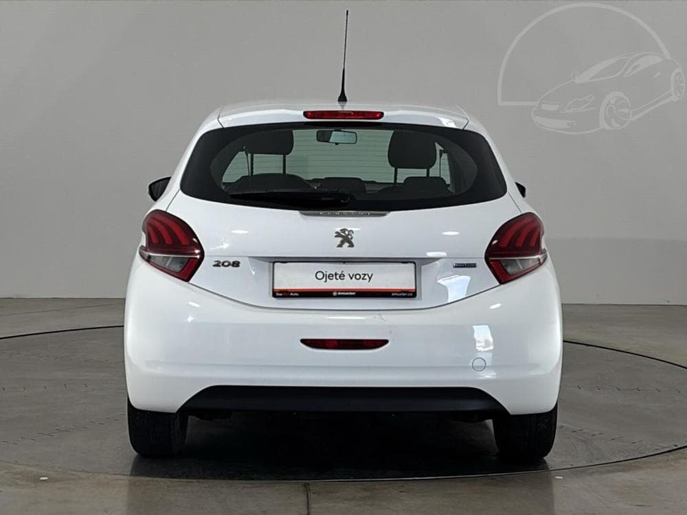 2017 Peugeot 208 - 17
