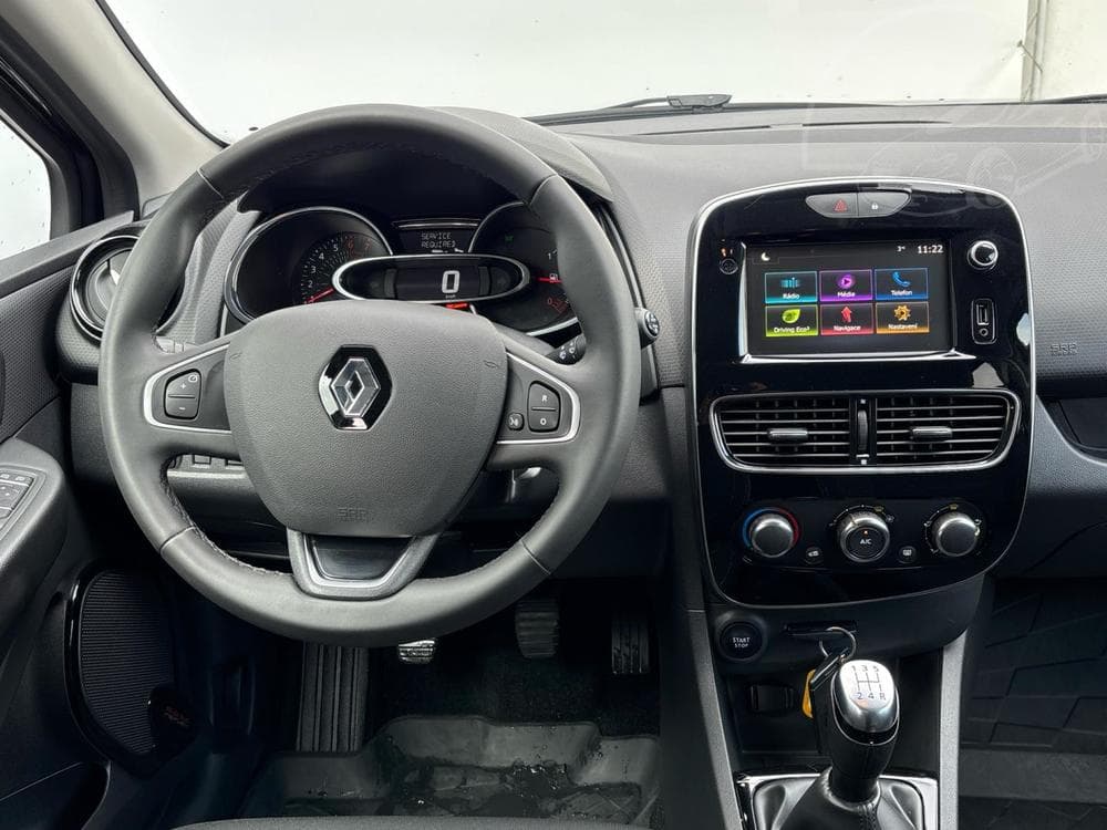 2020 Renault Clio - 18