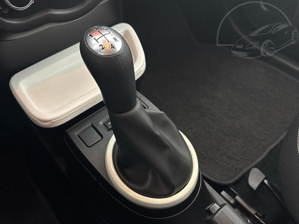 2017 Renault Twingo - 20