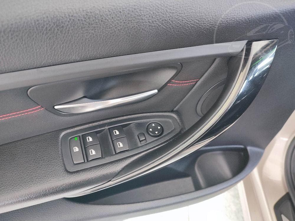 2013 BMW 3-Series - 6