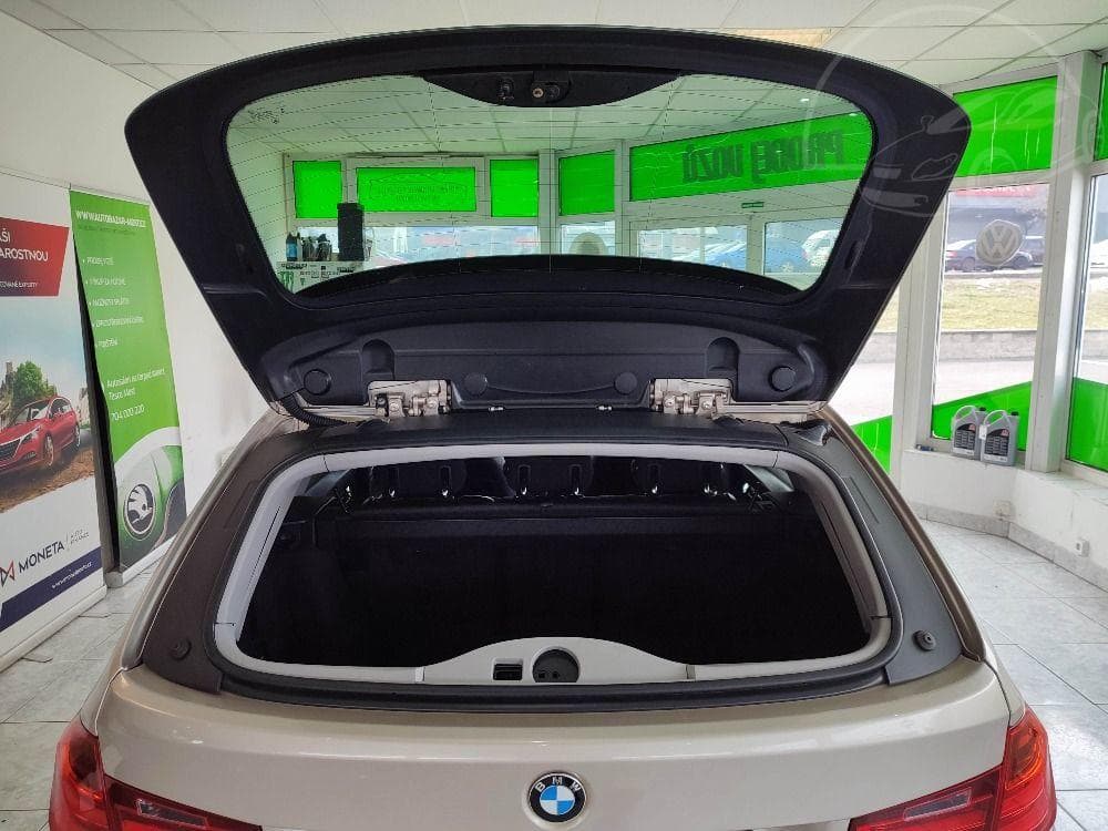 2013 BMW 3-Series - 17