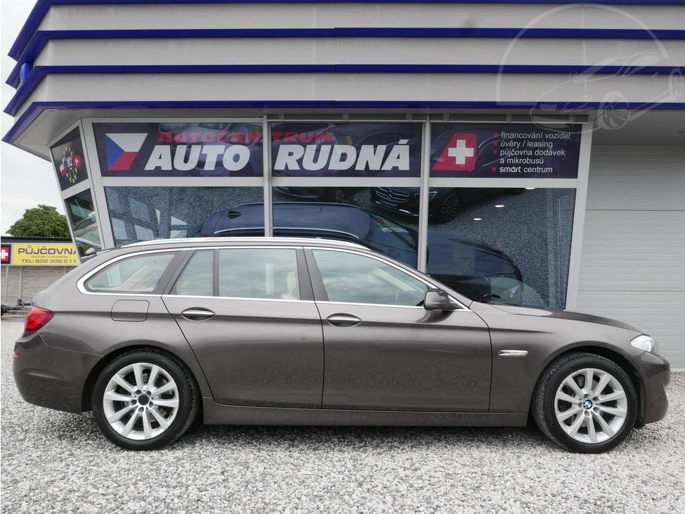 2012 BMW 5-SERIES - 9