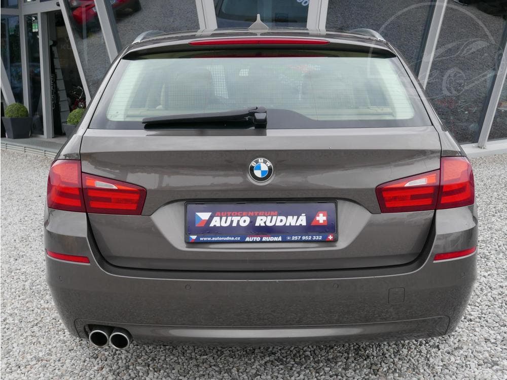 2012 BMW 5-SERIES - 12