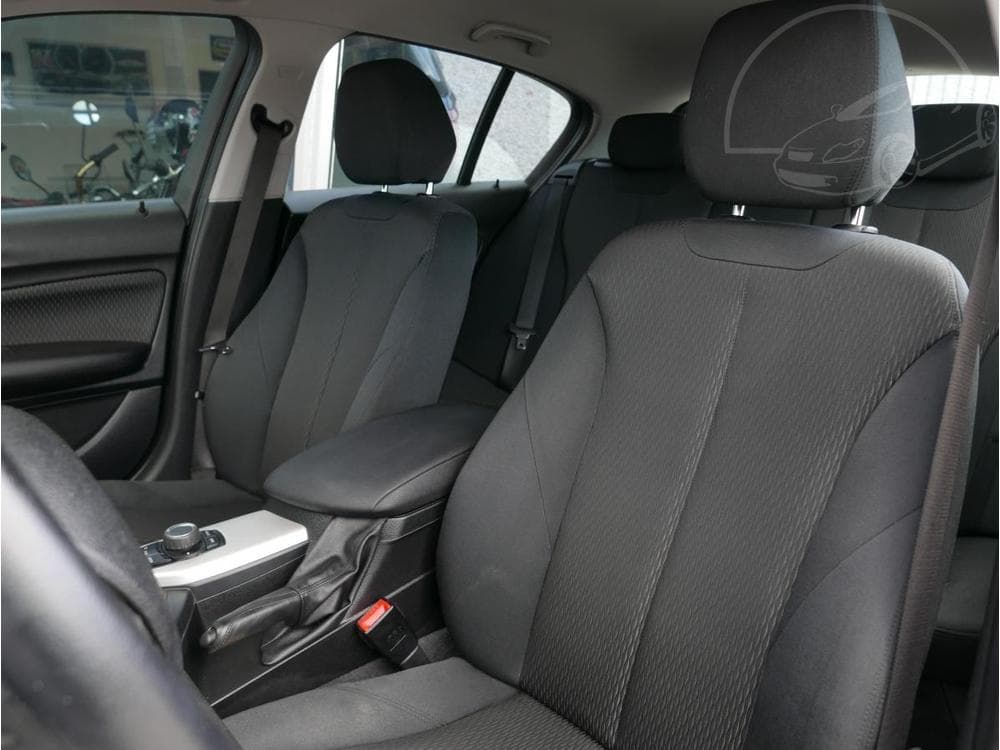 2013 BMW 1-Series - 16