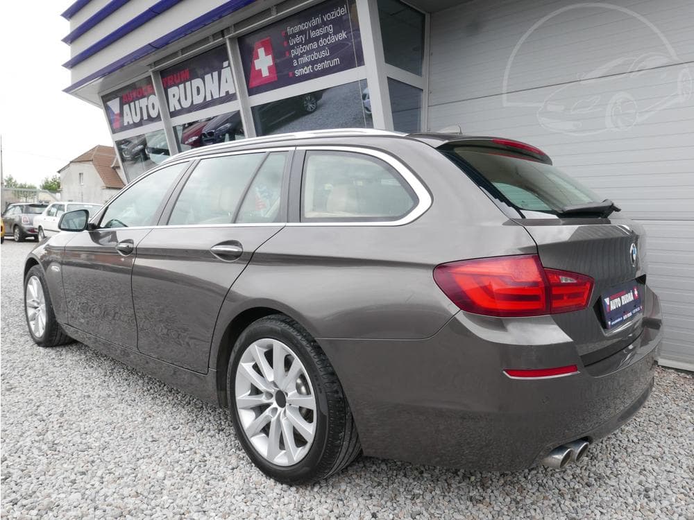 2012 BMW 5-SERIES - 16