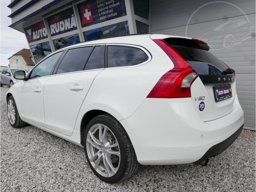 2010 Volvo V60 - 17