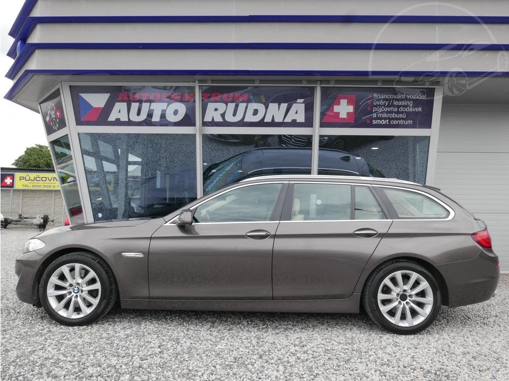 2012 BMW 5-SERIES - 17