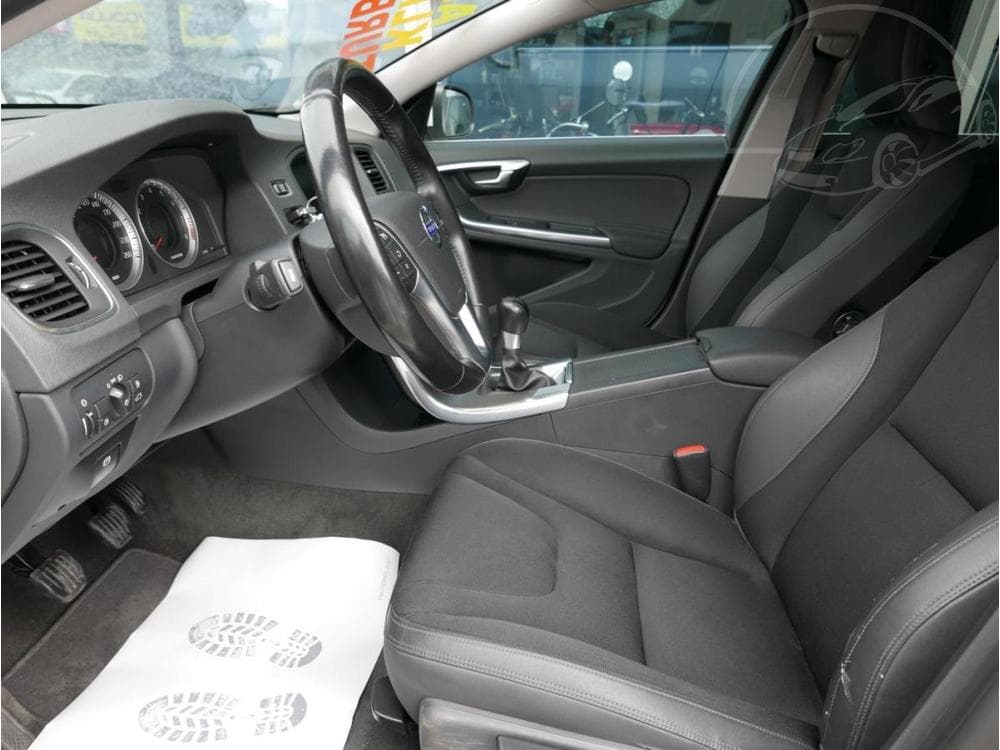 2010 Volvo V60 - 19