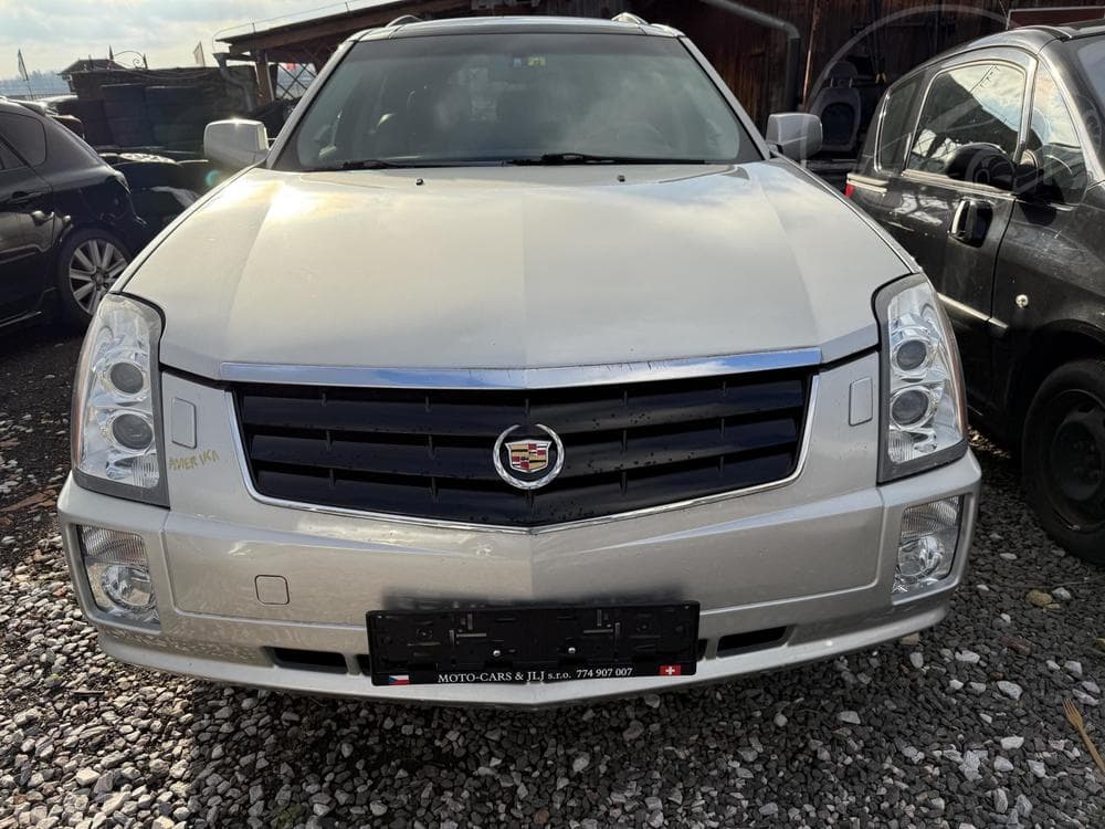 2007 Cadillac SRX - 3