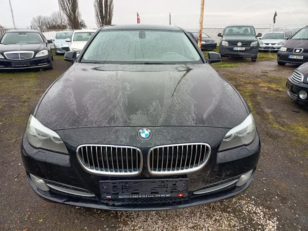 2011 BMW 5-SERIES - 3