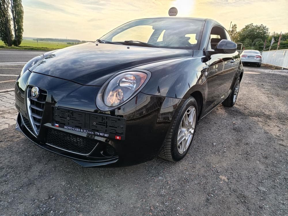 2015 Alfa Romeo MITO - 9
