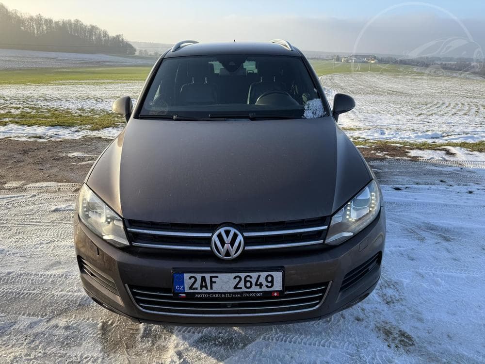 2011 Volkswagen Touareg - 6