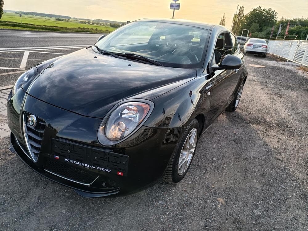 2015 Alfa Romeo MITO - 11