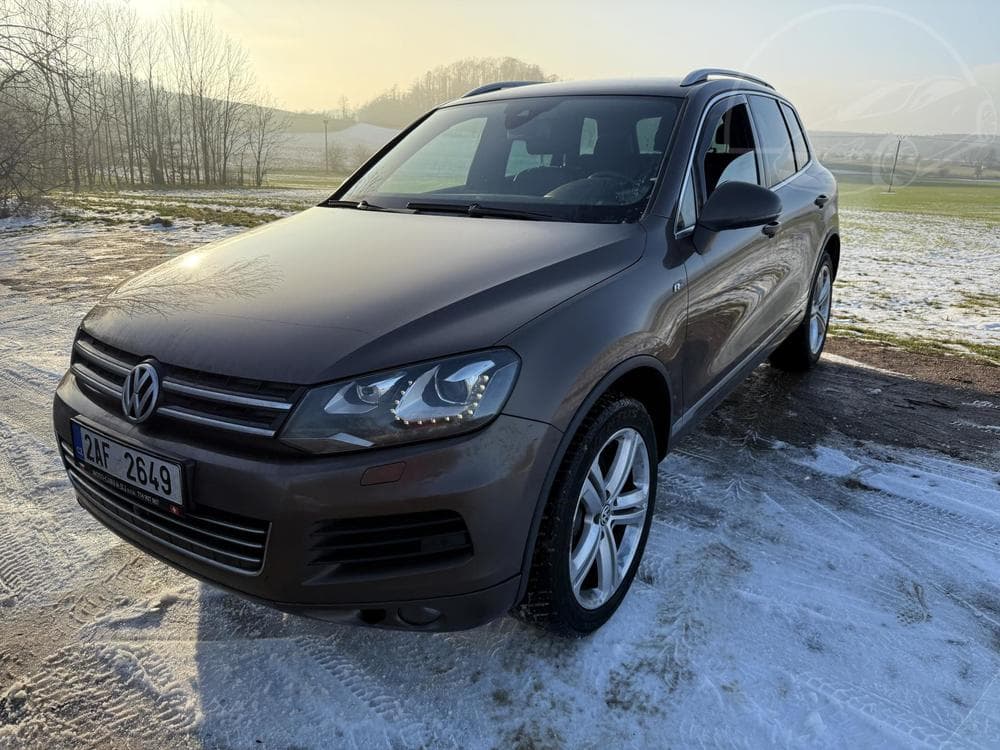 2011 Volkswagen Touareg - 7