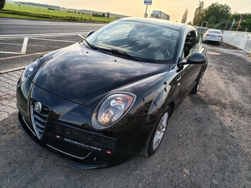 2015 Alfa Romeo MITO - 13