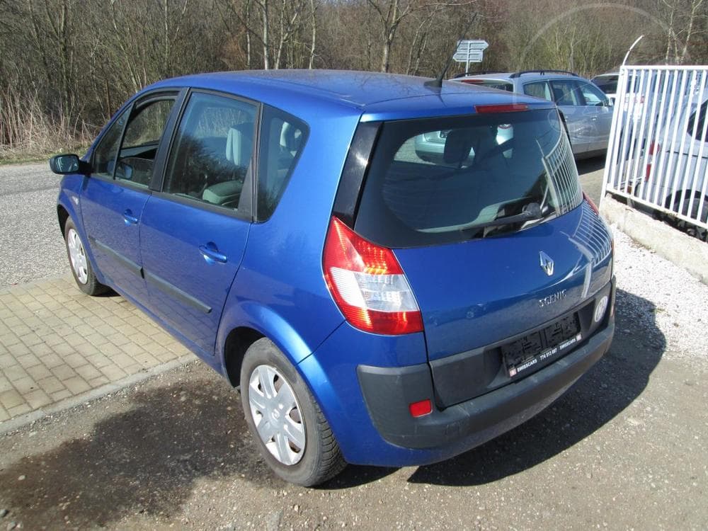 2005 Renault MEGANE - 8