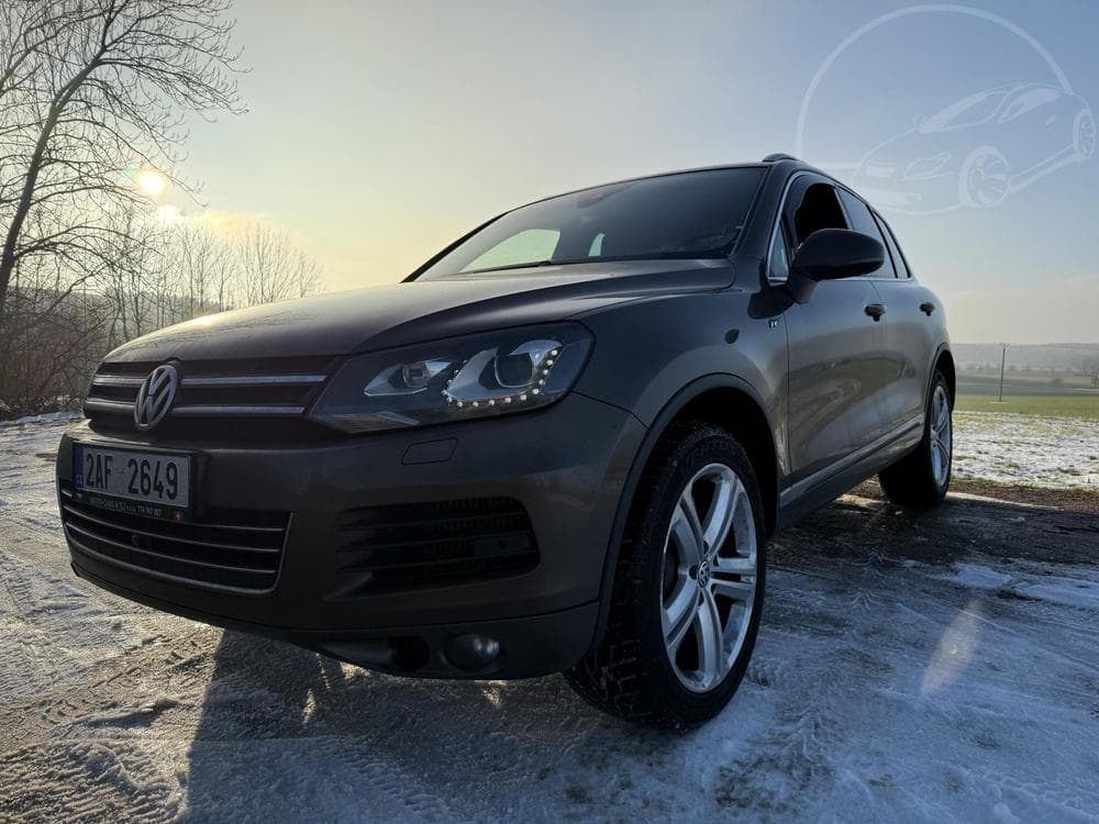 2011 Volkswagen Touareg - 10