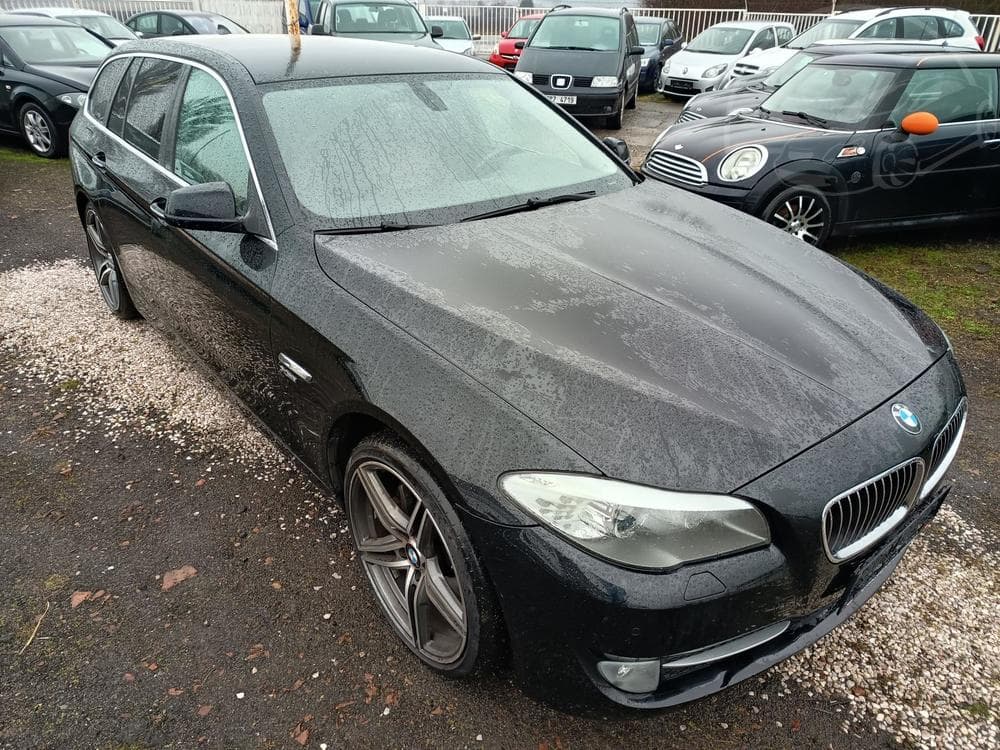 2011 BMW 5-SERIES - 10