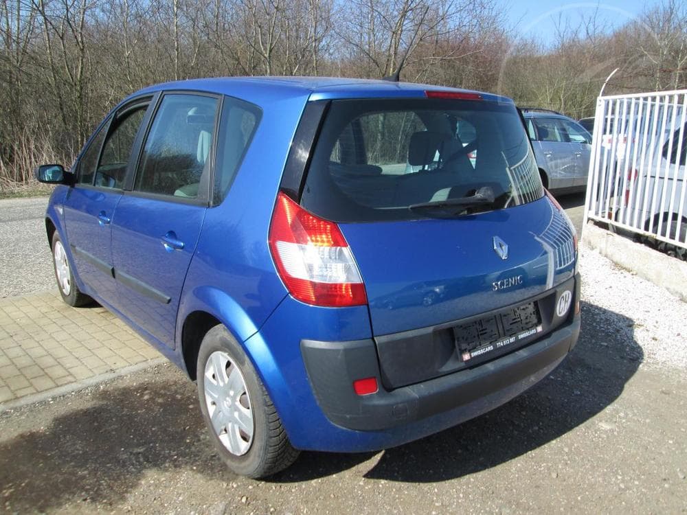 2005 Renault MEGANE - 11