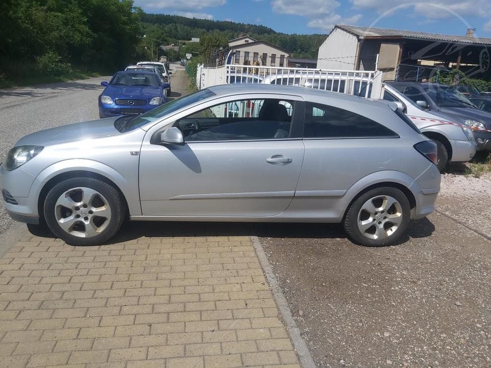 2005 Opel ASTRA - 11