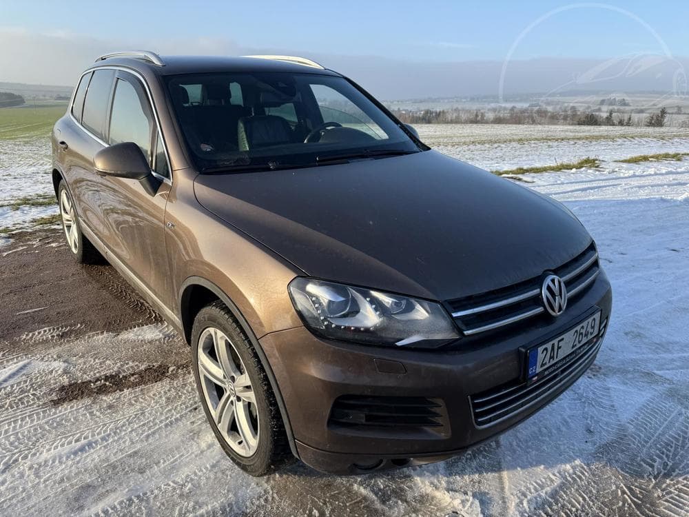 2011 Volkswagen Touareg - 12
