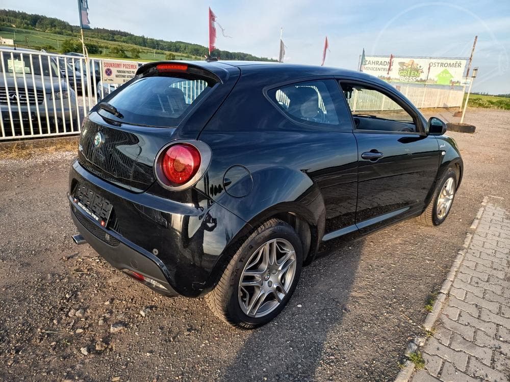 2015 Alfa Romeo MITO - 25