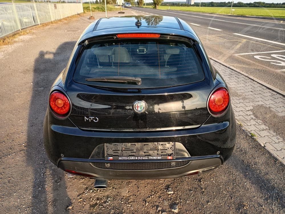 2015 Alfa Romeo MITO - 27