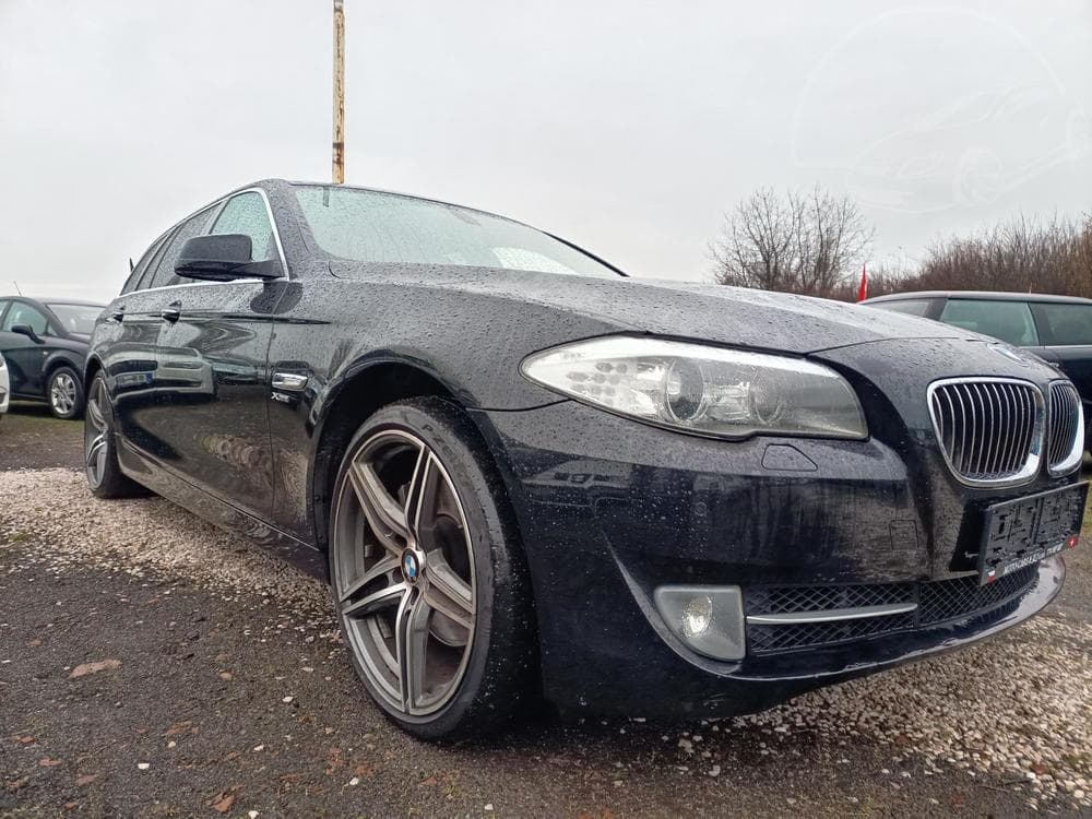 2011 BMW 5-SERIES - 14