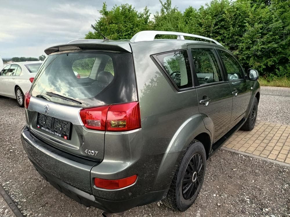 2008 Peugeot 4007 - 15
