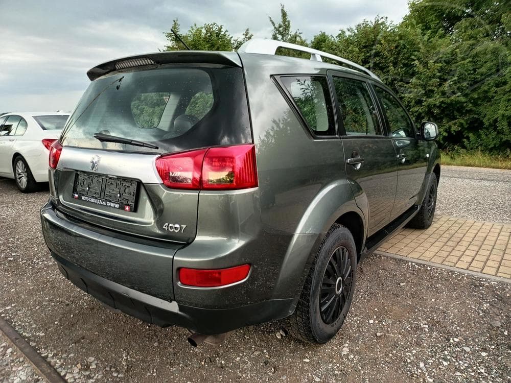 2008 Peugeot 4007 - 16